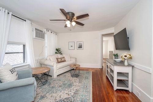 Historic Ludlow Suites