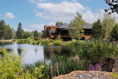Perfect Basecamp for Mt. Bachelor With Hot Tub