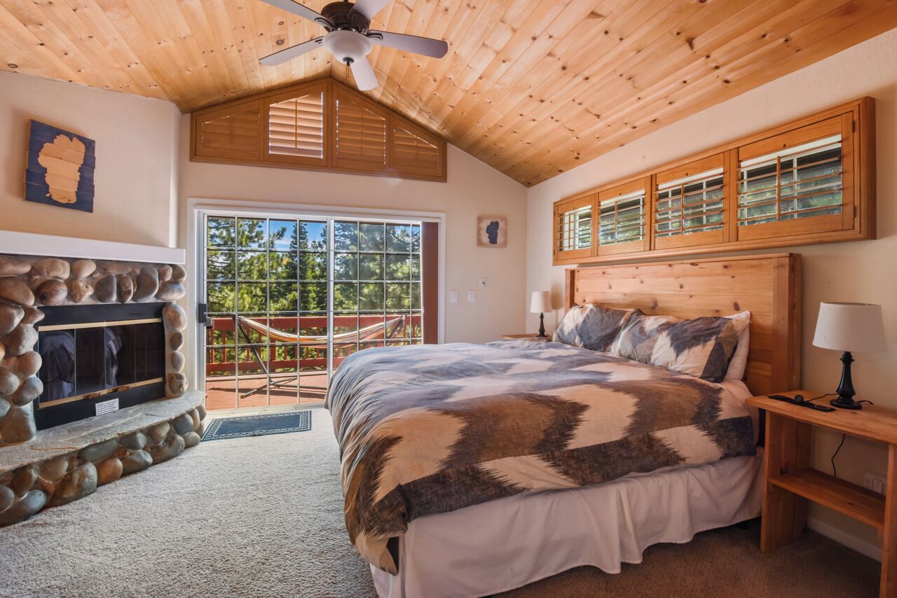 House, Multiple Beds, Kitchen, Mountain View (Brockway Manor)