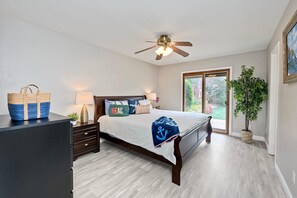 3 habitaciones, decoración personalizada y muebles diferentes 