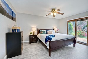 3 bedrooms, individually decorated, individually furnished, bed sheets - Carlsbad Charm 3 BDR Stunner! (Carlsbad)
