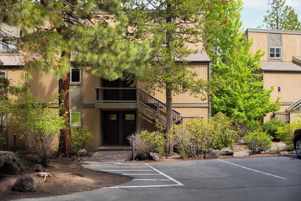 Exterior - Ponderosa Resort Condo for 6! (Bend)