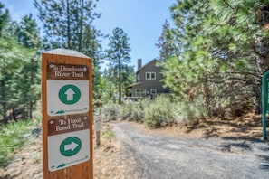 Exterior detail - Ponderosa Resort Condo for 6! (Bend)