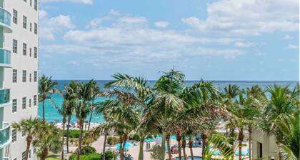 Ocean Wind Luxury Beachfront Condo With Pool & Gym