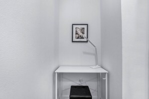 Interior - Chic Condo Minutes to Downtown, Gruene, & More (New Braunfels)