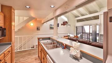 Condo, Multiple Beds, Balcony, Mountain View (Tahoe Lakeside Retreat) | Private kitchen | Fridge, microwave, coffee/tea maker