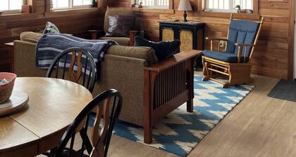 Welcome to The Fox Farm cabin