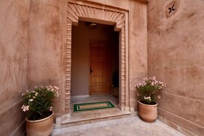 House, 2 Bedrooms, Accessible, Hot Tub | Property entrance - Discover our Charming Garden Ground Floor (Marrakech)