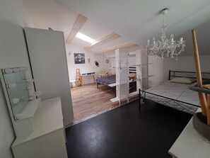 3 Schlafzimmer, Zimmersafe, Bügeleisen/Bügelbrett, Bettwäsche