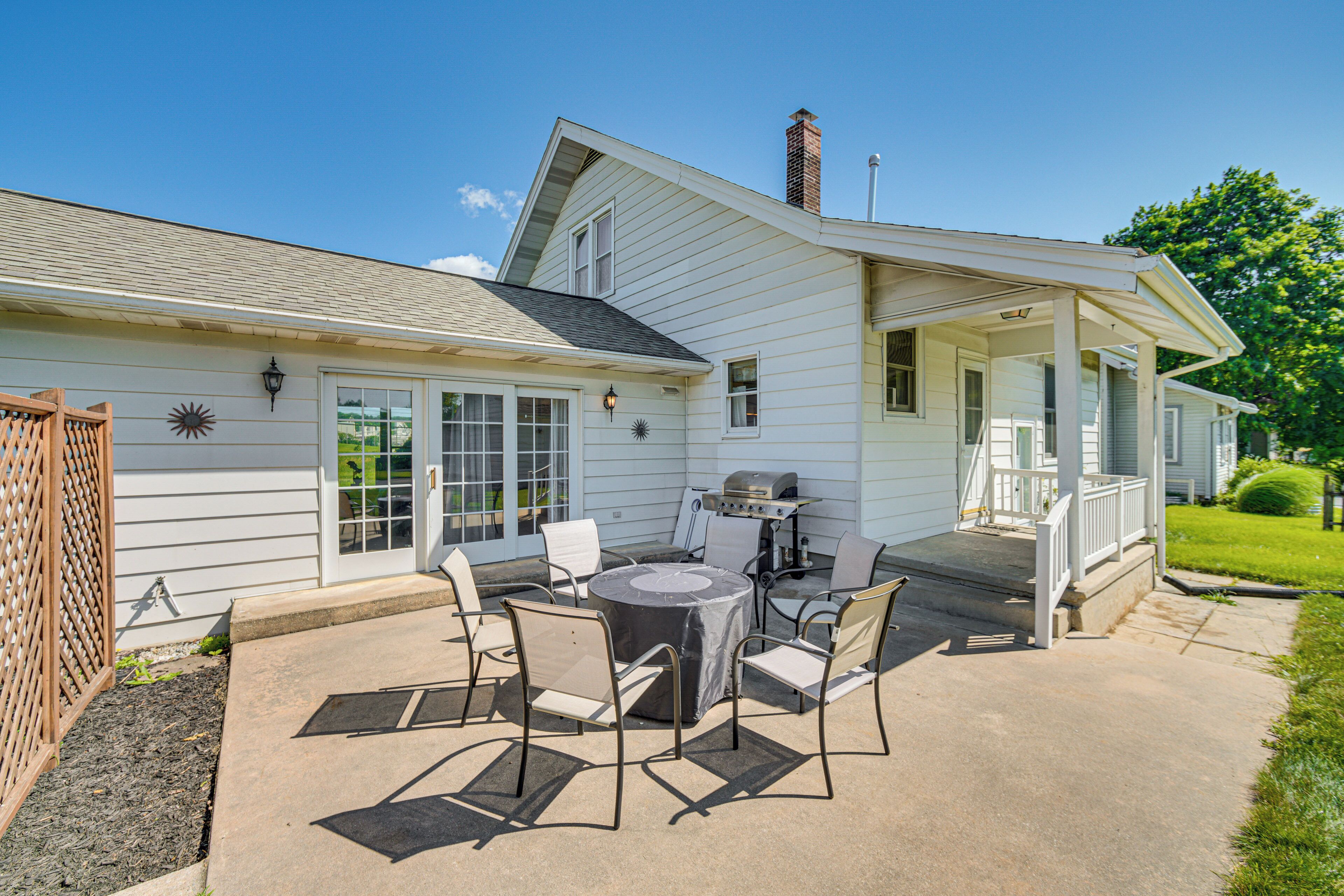 Annville Home w/ Game Room: 5 Mi to Hersheypark!