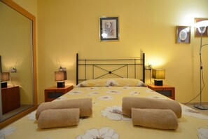 2 soverom, strykejern/-brett, wi-fi (inkludert) og sengetøy