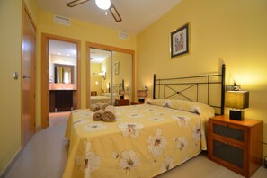 2 bedrooms, iron/ironing board, free WiFi, bed sheets - PLAYA MARINA 423 - Two Bedroom Apartment, Sleeps 5 (Punta del moral)