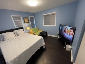 3 slaapkamers, een strijkplank/strijkijzer, wifi, beddengoed