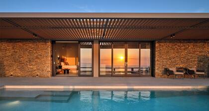 Big Blue Villas II, Andros