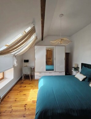 3 chambres, lit de bébé portatif, Wi-Fi, literie fournie