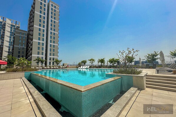 Outdoor pool - WelHome - Fancy 1BR Apt at Dubai Hills near Dubai Hills Mall (Dubai)