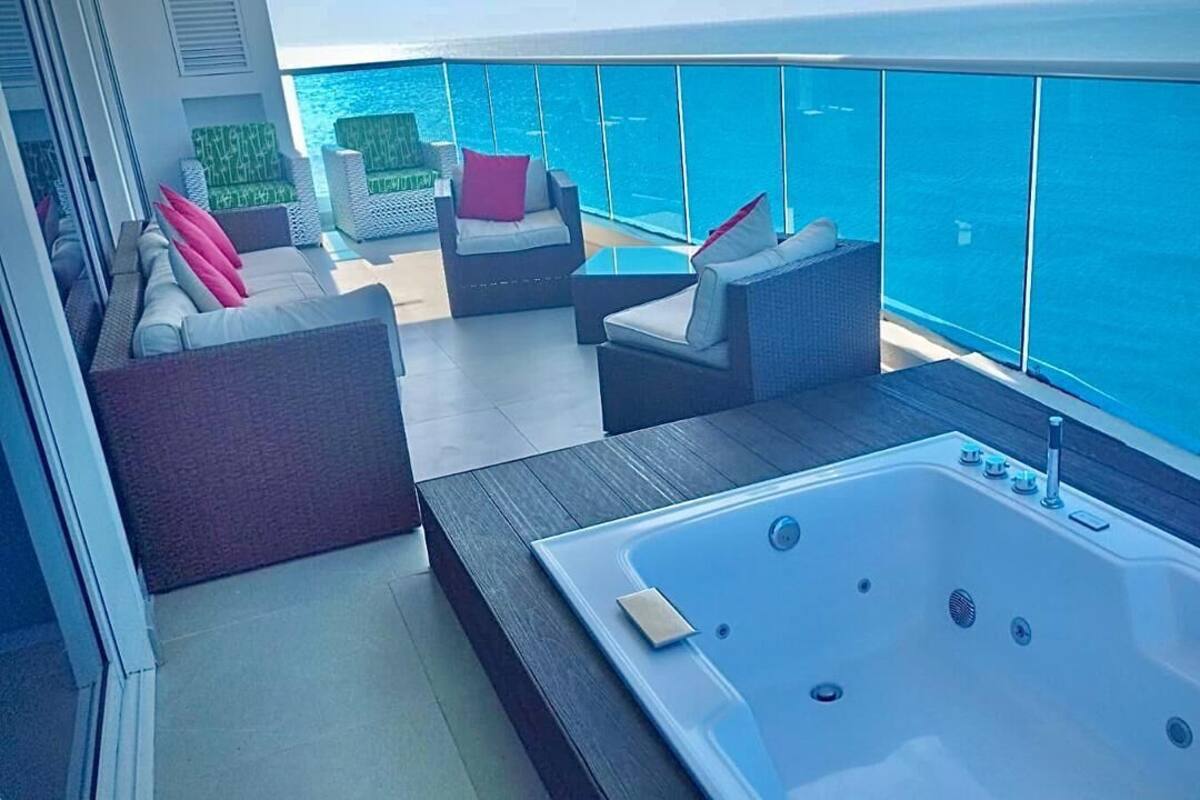 Exclusive Apartment, 3 Bedrooms, Hot Tub, Sea View | 3 bilik tidur, Wi-fi percuma