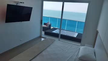 Appartement Exclusif, 3 chambres, bain à remous, vue mer | Vue de la chambre
