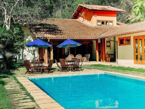 Indoor pool, outdoor pool - Casa Rio Habitat (Petrópolis)