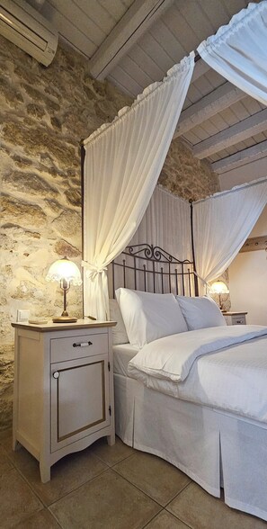 2 quartos, ferros/tábuas de passar roupa, Wi-Fi, roupa de cama