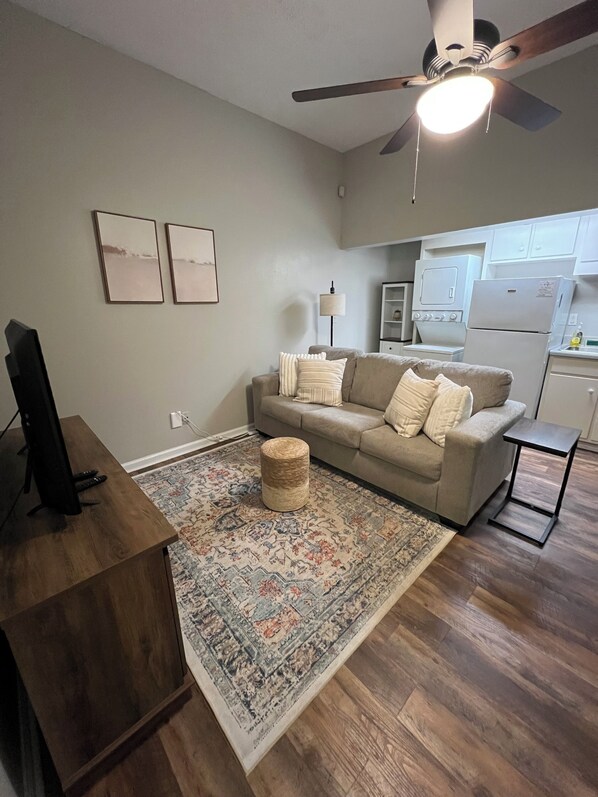 Imagen sin descripción, 1 de 9, botón