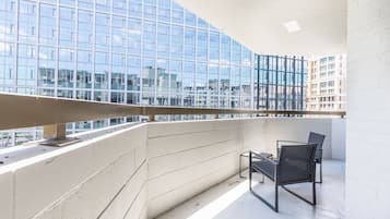 Appartement Supérieur, vue ville | Terrasse/Patio