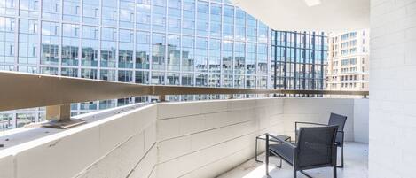 Superior-huoneisto, kaupunkinäköala | Terassi/patio