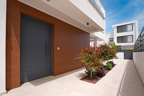 Exterior - Villa Levanda Platinum - Sunrise View (Protaras)