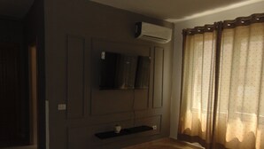 Unclassified image, 4 of 12, button - Top Apartament Golem (Golem)