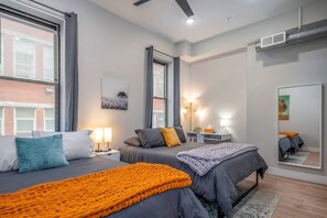 2 bedrooms, in-room safe, desk, iron/ironing board