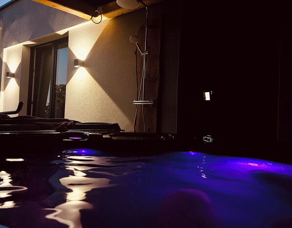 Spa - Pura Vida Spa - Gîte 4 Couchages Avec spa Privatif - Équipement Bébé sur Demande (Ecaillon)