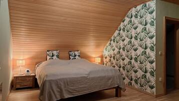 2 Schlafzimmer, Schreibtisch, kostenloses WLAN, Bettwäsche
