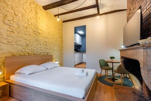 Free WiFi, bed sheets - Le Cocon de Claudie - studio vieille ville de Nancy (Nancy)