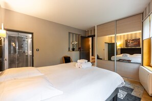 1 室のベッドルーム、アイロン / アイロン台、WiFi (無料)、ベッドシーツ