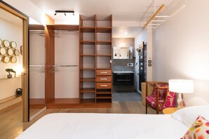 1 dormitorio, tabla de planchar con plancha, wifi gratis y ropa de cama