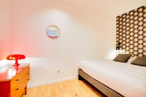 1 quarto, escrivaninha, Wi-Fi de cortesia, roupa de cama