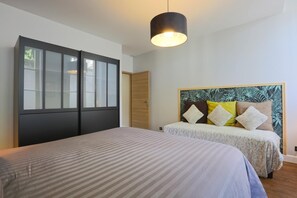 1 bedroom, iron/ironing board, free WiFi, bed sheets