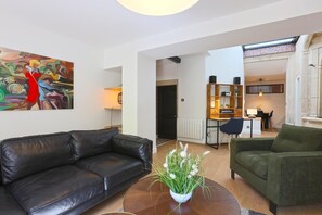 TV, stereo - Relais Ducal - Côté Jardin (Nancy)