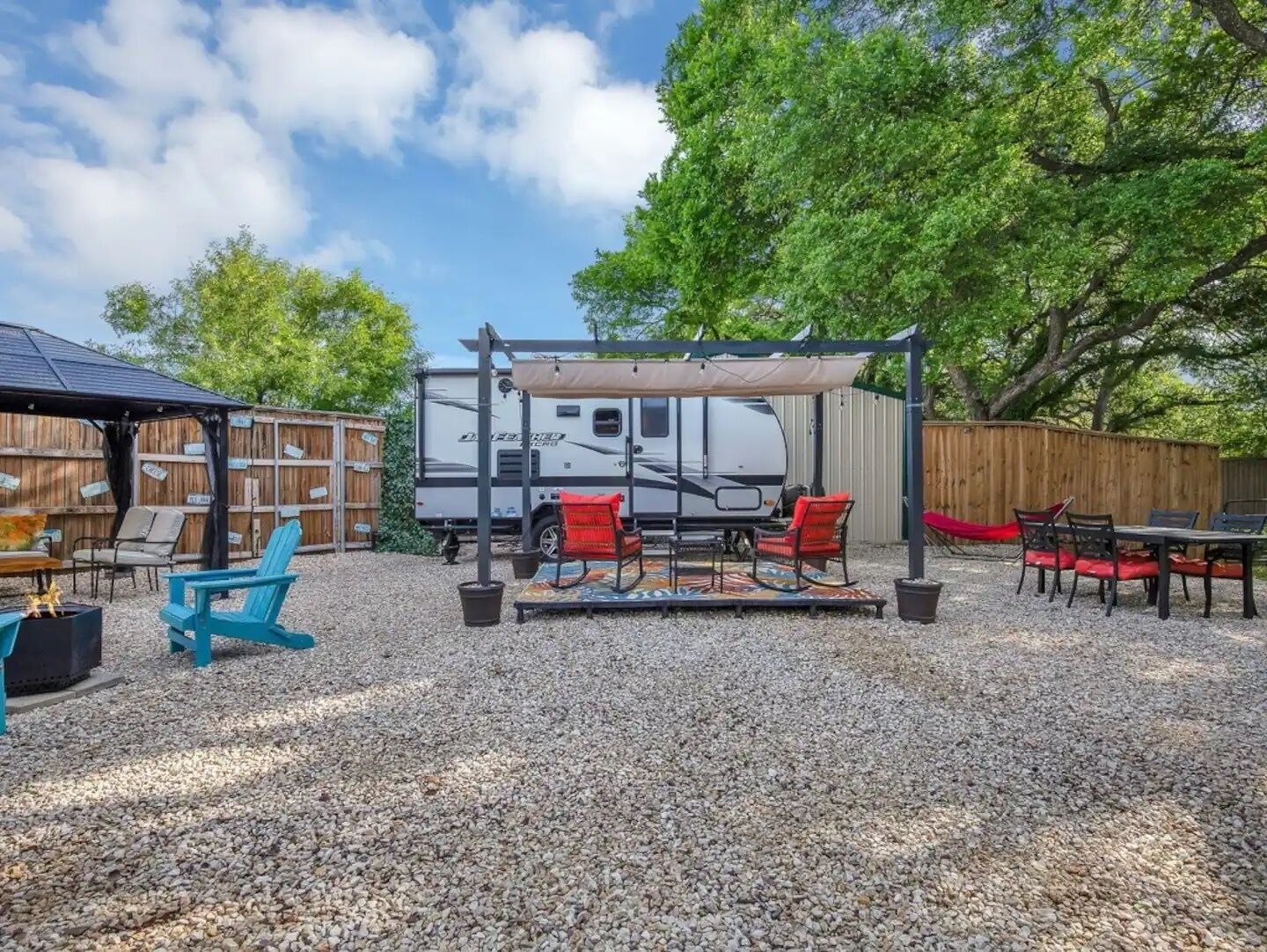 Cozy RV Minutes from Texas State, San Marcos - Country Living