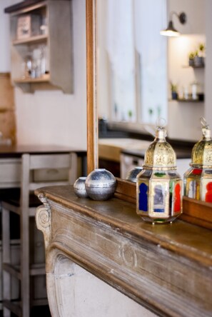 Interior - Le cocon des Deux Sirènes - Studio cosy pour 2 à Nancy (Nancy)