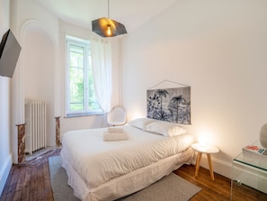3 habitaciones, tabla de planchar con plancha y wifi gratis 