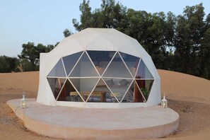 Desk, soundproofing - Merzouga dome  (Rissani)