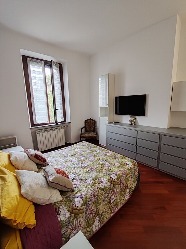 1 chambre, lit de bébé portatif, Wi-Fi, literie fournie