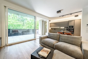 Flat-screen TV - EMILIA SUITE GREEN (Modena)