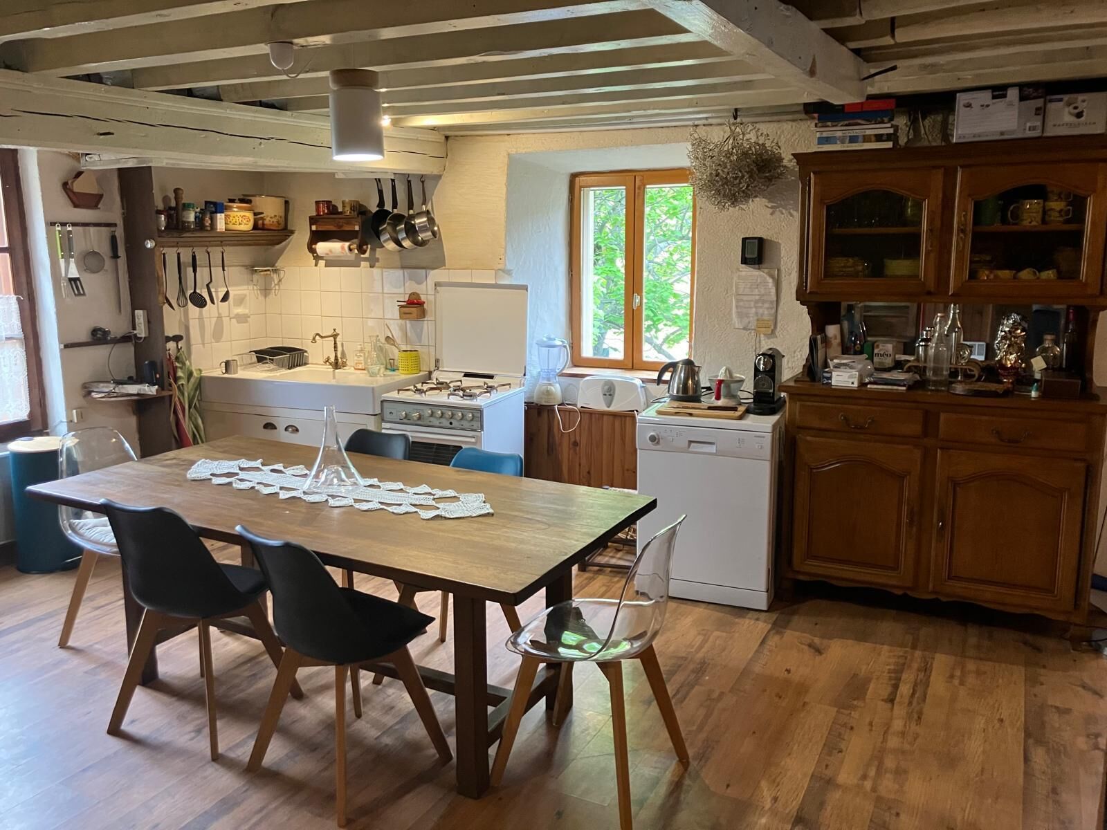 Micro-ondes, four, plaque de cuisson, lave-vaisselle