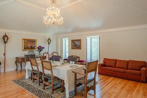 Dining - Feel Discovery Casa da Granja IV (Resende)