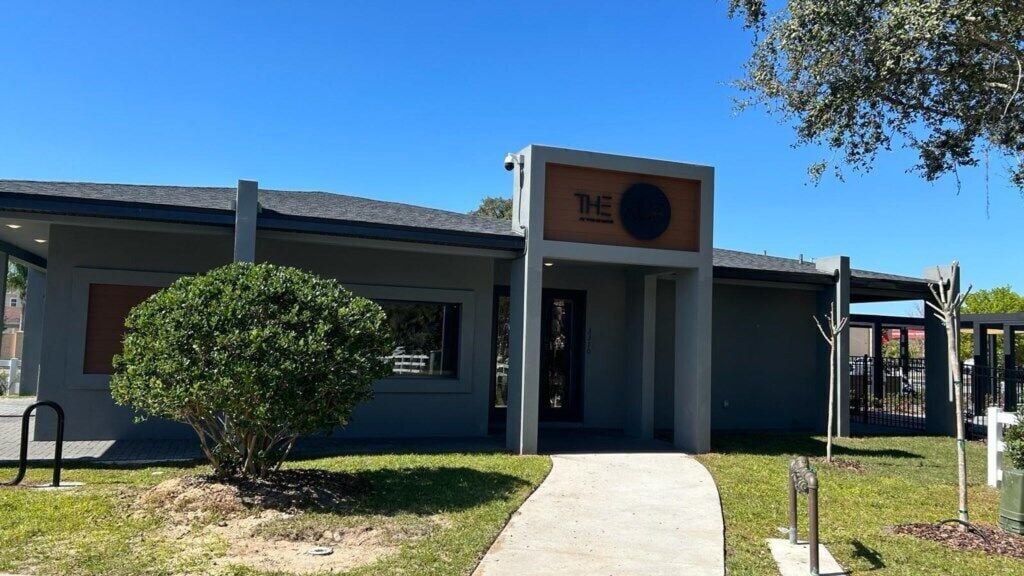 3 Bedrooms/ 3 Bathrooms/ The Hub(8787ZD)