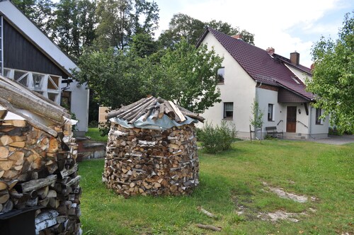 FEWO Wolfseiche apartment, in the middle of nature, directly on the cycle path charging station
