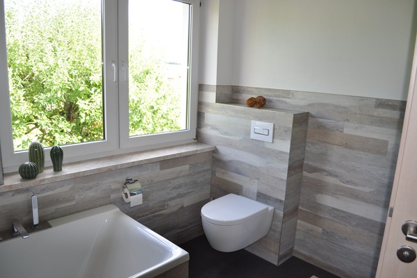 SĂšche-cheveux, serviettes fournies, papier toilette