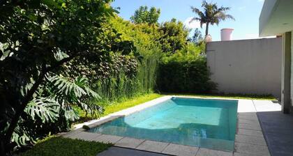 Charming 3-bedroom house in enjoyable Boulogne with WiFi, AC